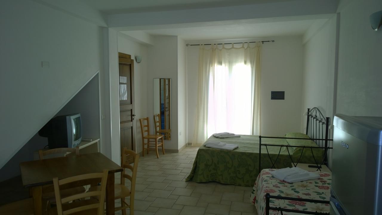 Family Village Otranto Alimini Exterior foto